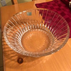 NWOB mikasa bowl.  Glass fruit NOT included